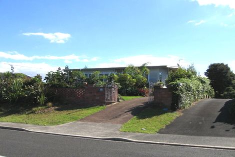 Photo of property in 58b Woodlands Crescent, Browns Bay, Auckland, 0630