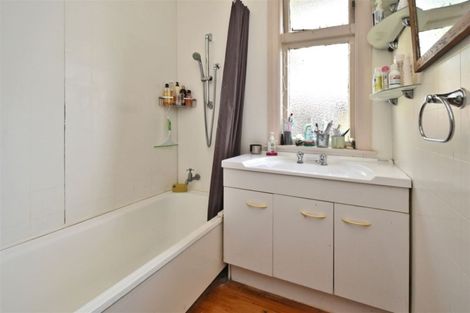 Photo of property in 123 Bowhill Road, New Brighton, Christchurch, 8083