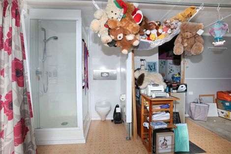 Photo of property in 22 Barton Street, Marton, 4710