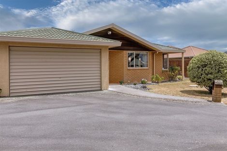 Photo of property in 37 Karina Crescent, Redwoodtown, Blenheim, 7201