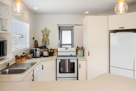 Photo of property in 44 Hillview Road, Waihi Beach, 3611