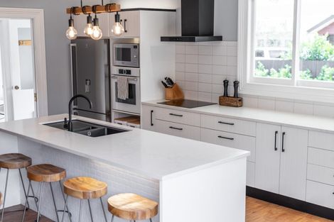 Photo of property in 18 Thornton Road, Cambridge, 3434