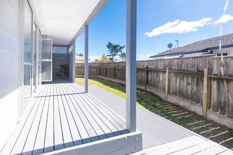 Photo of property in 12 Maraval Crescent, Grenada Village, Wellington, 6037