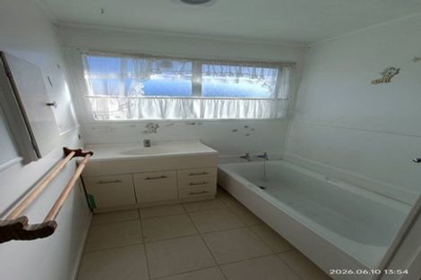 Photo of property in 11 Starling Place, Ranui, Auckland, 0612