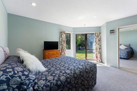 Photo of property in 19 Hadleigh Court, Paraparaumu, 5032