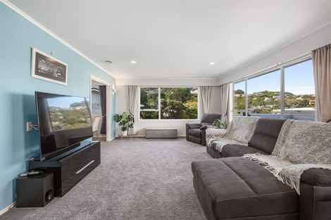 Photo of property in 3 Spey Place, Papakowhai, Porirua, 5024