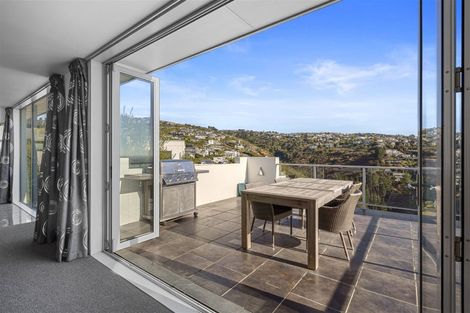 Photo of property in 4 Gazelle Lane, Redcliffs, Christchurch, 8081