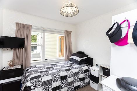 Photo of property in 8 Pennant Grove, Titahi Bay, Porirua, 5022