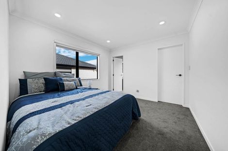 Photo of property in 2a Ballyalton Crescent, Flat Bush, Auckland, 2019