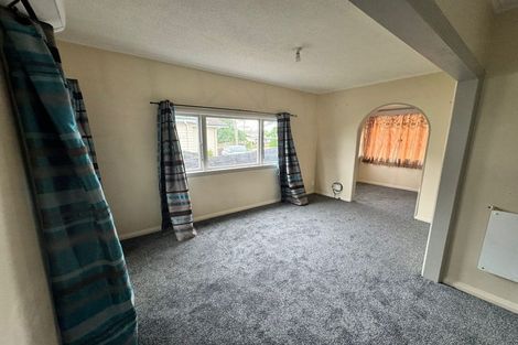 Photo of property in 109 Woodglen Road, Glen Eden, Auckland, 0602