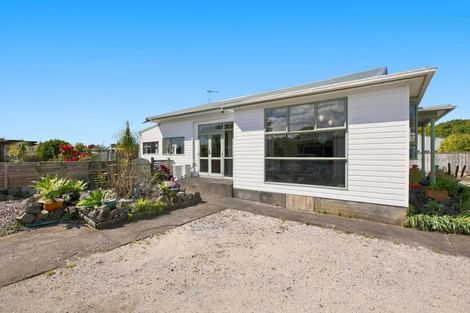 Photo of property in 30 Memorial Place, Waitara, 4320