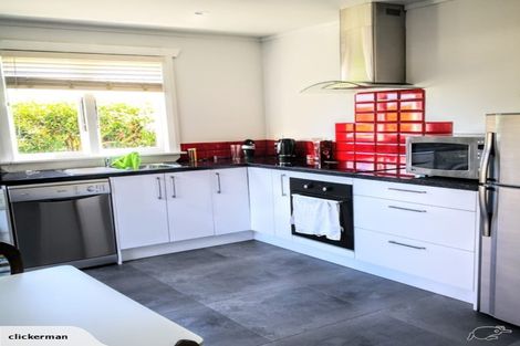 Photo of property in 339c Devon Street West, New Plymouth, 4310