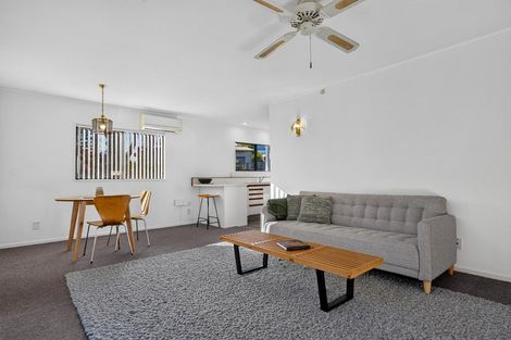 Photo of property in 1/30 Savoy Road, Glen Eden, Auckland, 0602