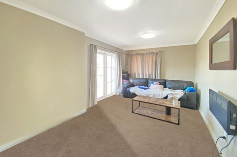 Photo of property in 84 Miramar North Road, Miramar, Wellington, 6022