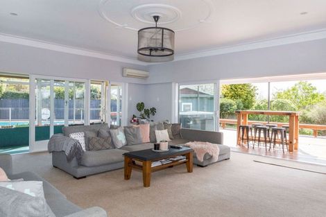 Photo of property in 16 Ruahine Street, Dannevirke, 4930