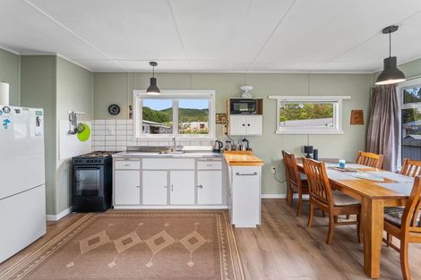 Photo of property in 195 Whitby Road, Wakefield, 7025