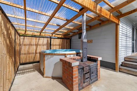 Photo of property in 71 Kettle Avenue, Awapuni, Palmerston North, 4412