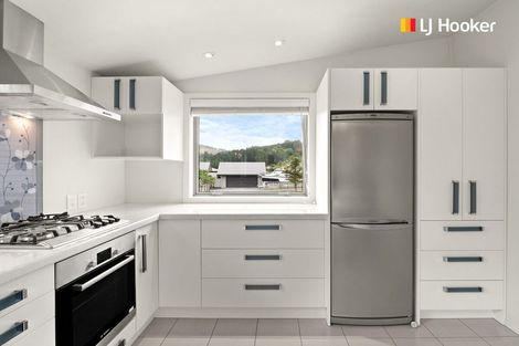 Photo of property in 38 Severn Street, Green Island, Dunedin, 9018