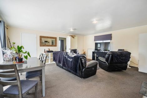 Photo of property in 120 George Street, Hikurangi, 0114