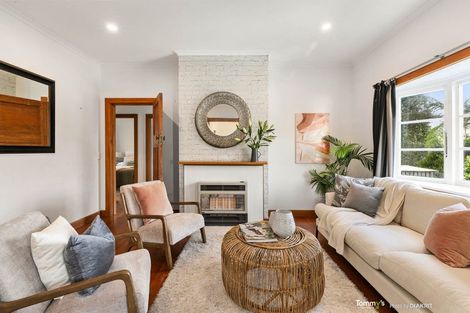 Photo of property in 6 Hathaway Avenue, Karori, Wellington, 6012