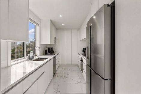 Photo of property in 34 Michael Bosher Way, Flat Bush, Auckland, 2019
