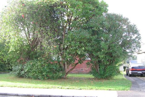 Photo of property in 94 Tiroroa Avenue, Te Atatu South, Auckland, 0610