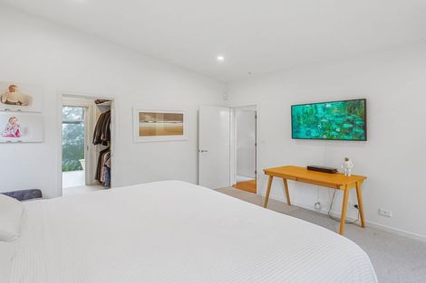 Photo of property in 104 Panorama Road, Clifton, Christchurch, 8081