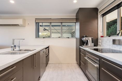 Photo of property in 28 Shandon Road, Vauxhall, Dunedin, 9013