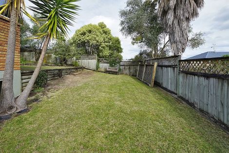 Photo of property in 52 Greenfield Drive, Western Heights, Hamilton, 3200