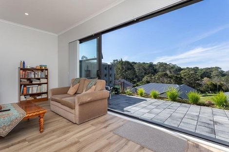 Photo of property in 23 William Calvert Drive, Swanson, Auckland, 0614