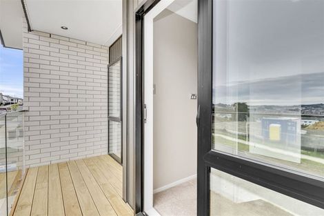 Photo of property in 5 Elevation Street, Flat Bush, Auckland, 2019