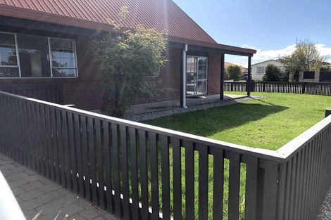 Photo of property in 141 Queenspark Drive, Parklands, Christchurch, 8083