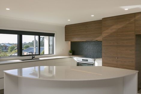 Photo of property in 3f Honeyfield Drive, Whalers Gate, New Plymouth, 4310