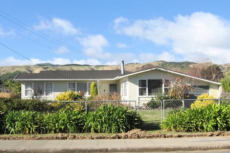 Photo of property in 17 Grange Park Avenue, Raumati South, Paraparaumu, 5032