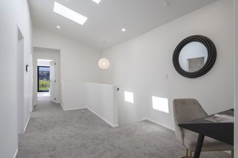 Photo of property in 102e Te Oneroa Way, Long Bay, Auckland, 0630