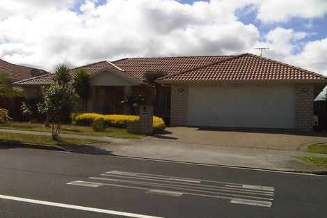 Photo of property in 26 Craigavon Drive, East Tamaki, Auckland, 2013