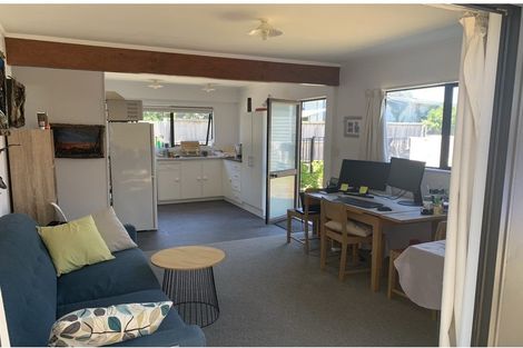 Photo of property in 806a Papamoa Beach Road, Papamoa Beach, Papamoa, 3118