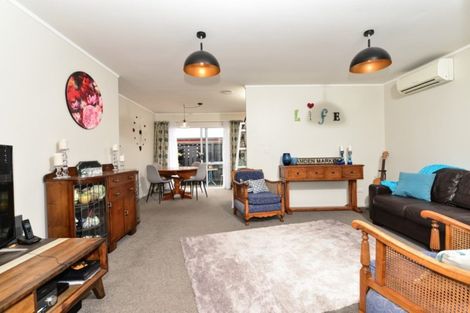 Photo of property in 23a Sandwich Road, St Andrews, Hamilton, 3200