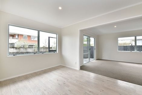 Photo of property in 11b Springs Road, Parakai, 0830