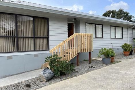 Photo of property in 14 Caribbean Drive, Unsworth Heights, Auckland, 0632