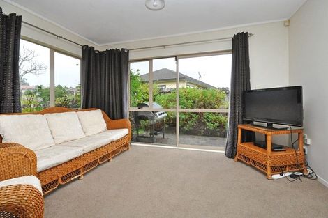 Photo of property in 99 Pooks Road, Ranui, Auckland, 0612