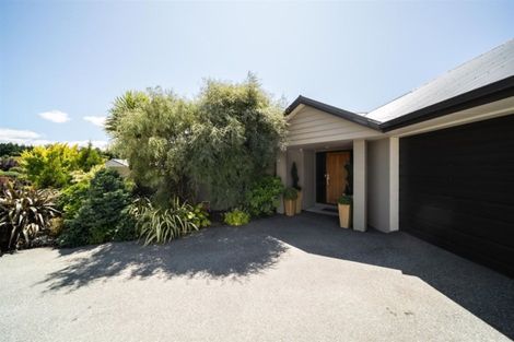 Photo of property in 1 Manorburn Place, Lake Hayes, Queenstown, 9304
