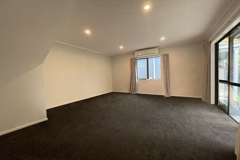 Photo of property in 1/44 Randwick Crescent, Moera, Lower Hutt, 5010