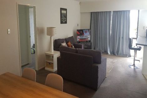 Photo of property in 11a Rahopara Street, Castor Bay, Auckland, 0620
