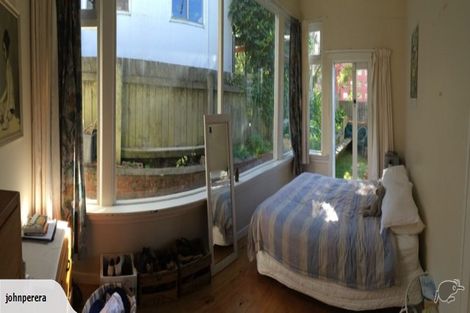 Photo of property in 1/17 Clifton Terrace, Kelburn, Wellington, 6012