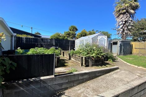 Photo of property in 6 Hussey Street, Oakura, 4314