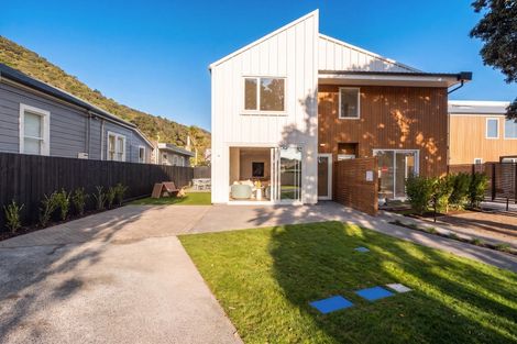 Photo of property in 15 Puriri Street, Woburn, Lower Hutt, 5010
