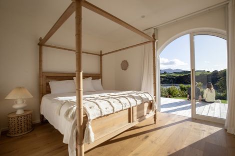 Photo of property in 16 Rangitahi Road, Raglan, 3225