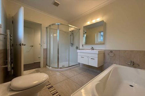 Photo of property in 18 Sinclair Street, Ebdentown, Upper Hutt, 5018