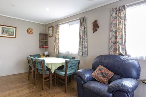 Photo of property in 141 Karioitahi Road, Waiuku, 2683